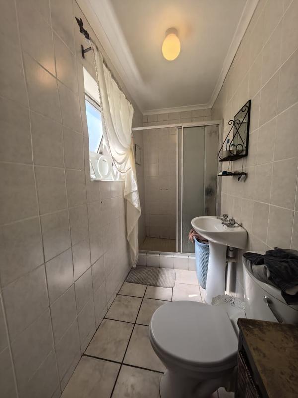3 Bedroom Property for Sale in Fraaiuitsig Western Cape